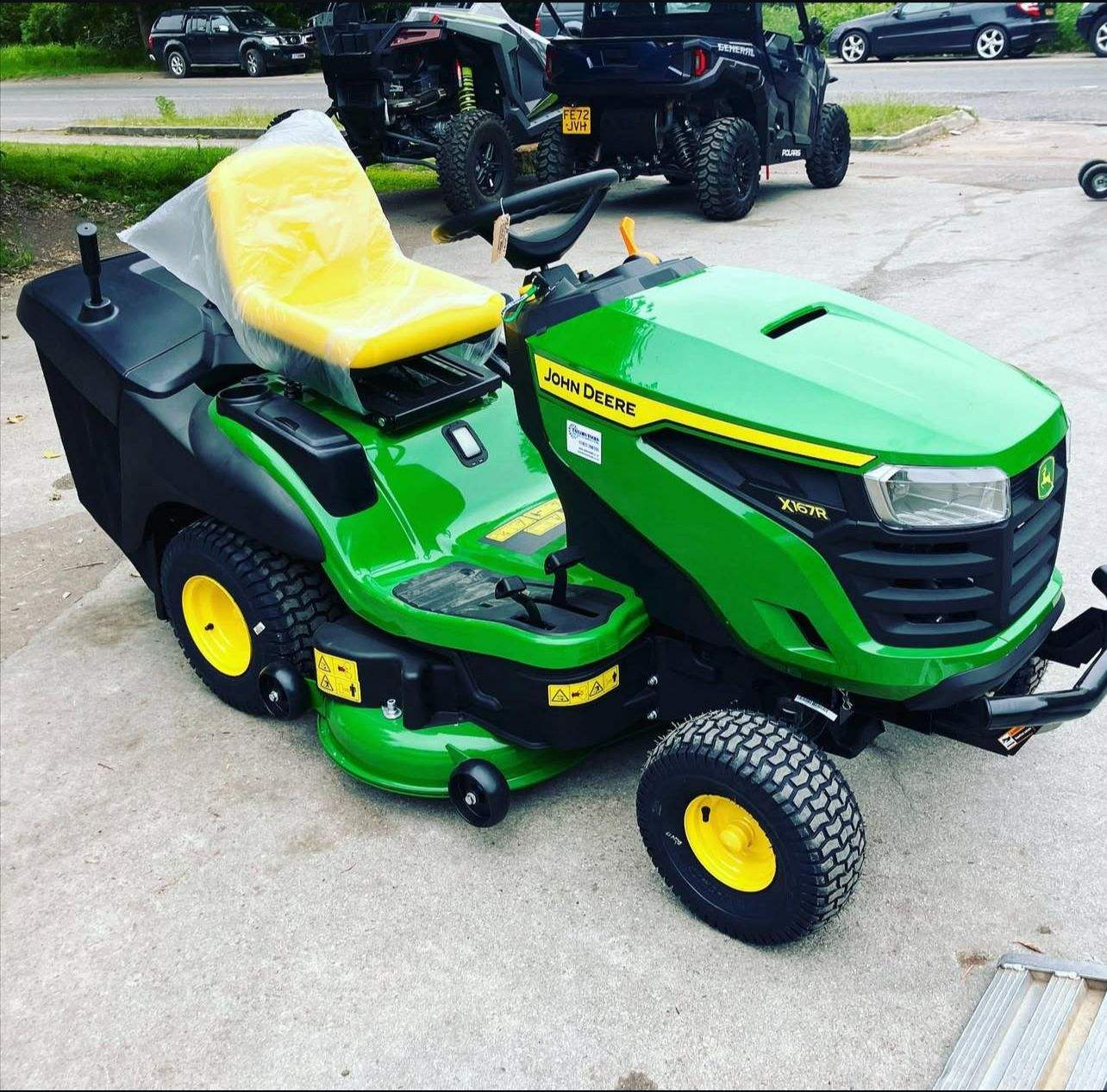 New X117R Ride-On Lawn Mower with Grass Collection System Compact Riding Lawn Tractor for Garden & Farm Use