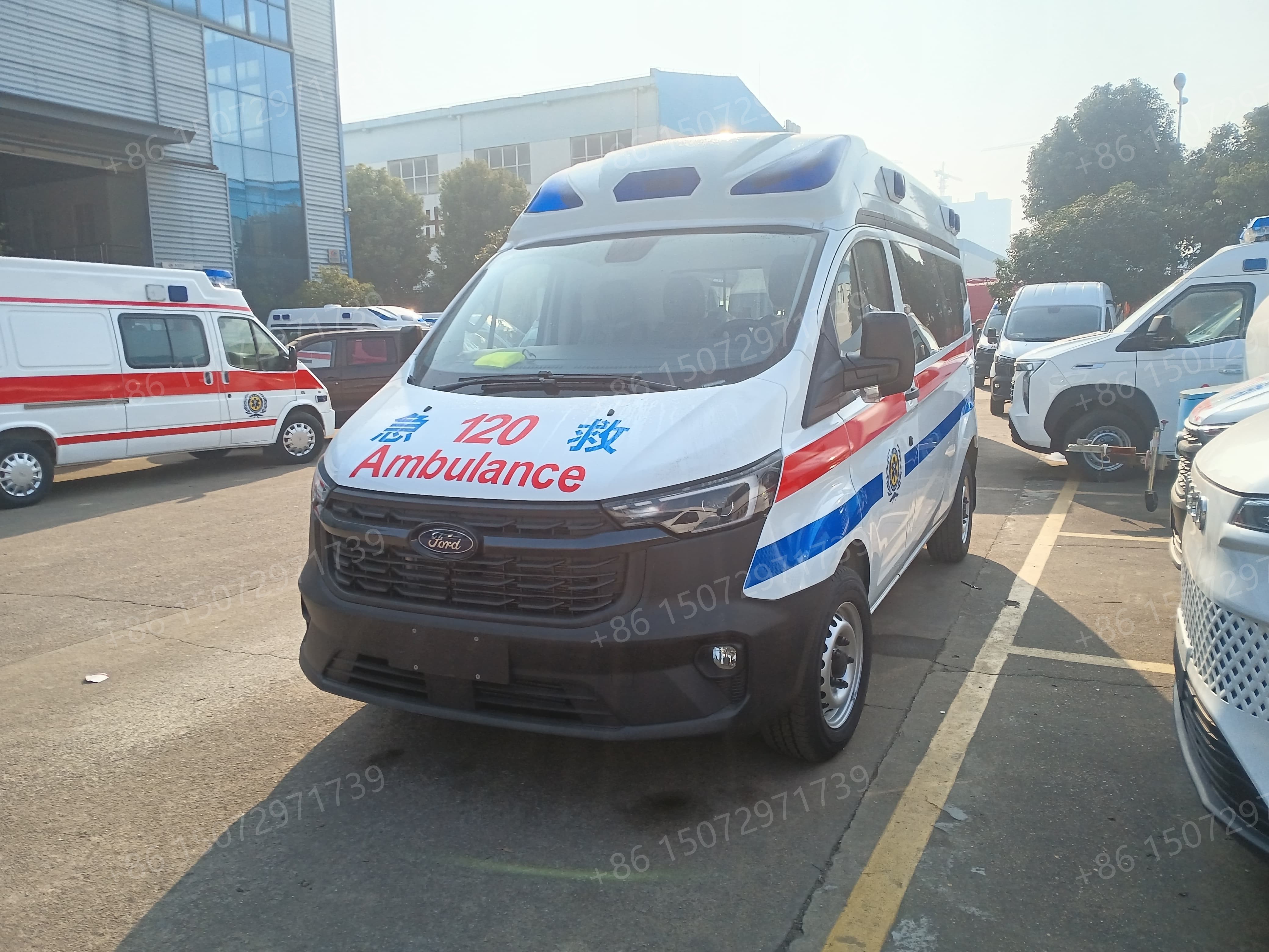 China Manufacturer Emergency Ambulance Medical Rescue Truck