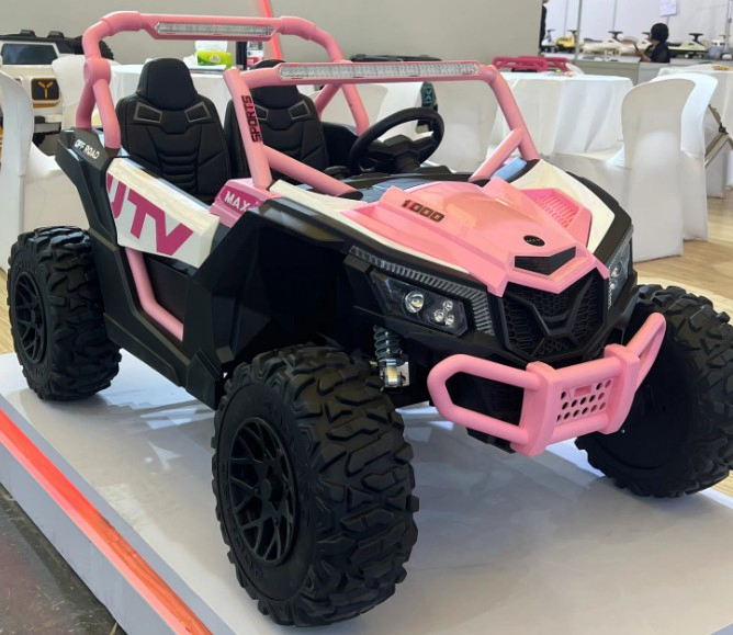 24V 2-Seater 4WD off-Road UTV Ride on Toy Car