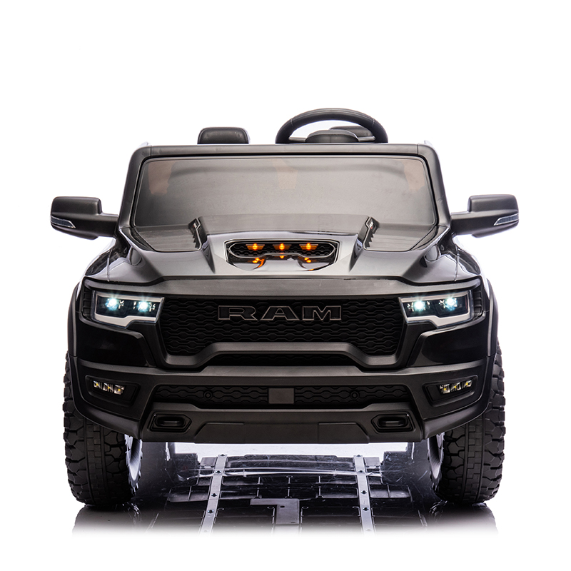 Licensed RAM 1500 RHO Super Truck 2 Seats Children's Four-Wheel Electric Car 24V Battery Powered Toy Cars for Kids to Drive