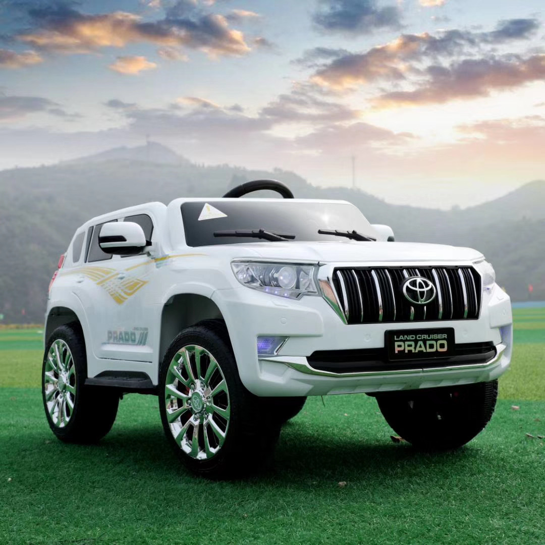 Children's electric car with four wheels that can seat people with remote control four-wheel drive off-road vehicle charging chi