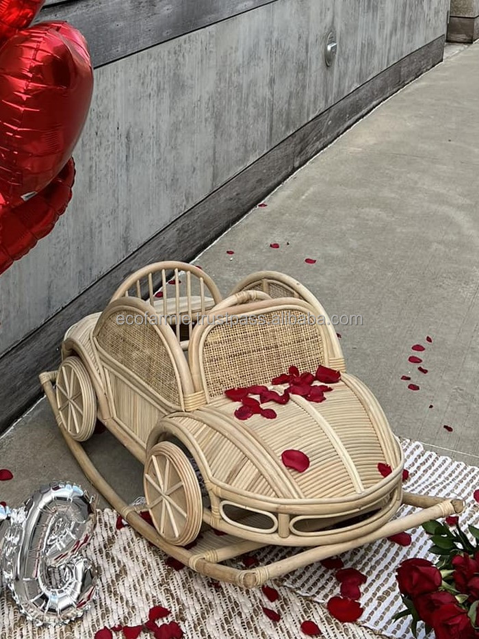 Rattan Car Rocker Production Process 1