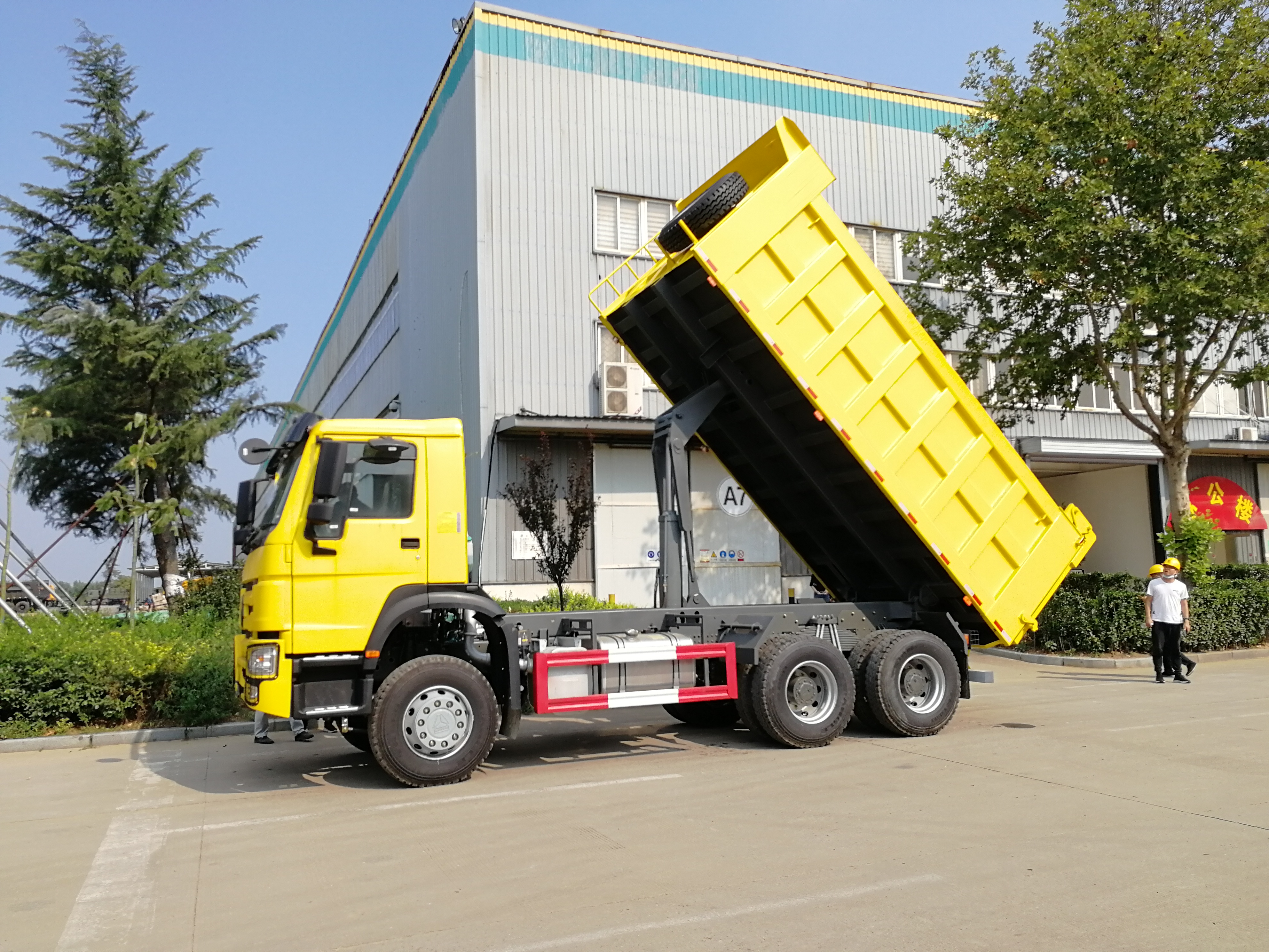 Used Sinotruck 10 Wheel Dump Truck 336 371HP 10 Tires 40Ton Howo 6X4 Tipper Trucks Howo Used Cars