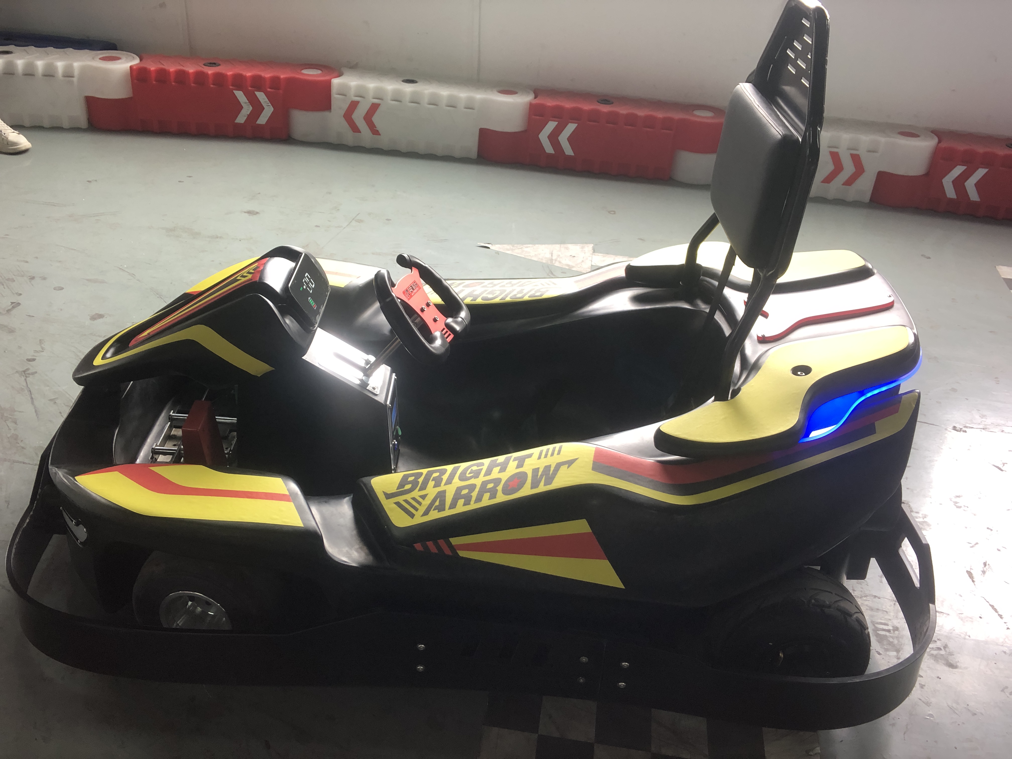Ride-on-Car Amusement Facilities Indoor and Outdoor Go-Karts Amusement Facilities in Adult Shopping Malls Go-Karts