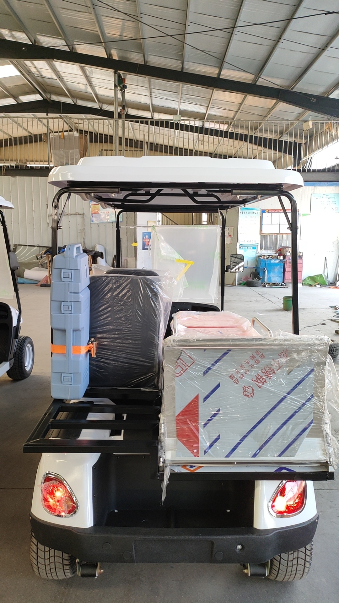 Cheap Chinese 4 Wheel White Light Weight Aluminum 2 Seater Electric Golf Carts Rescue Ambulance