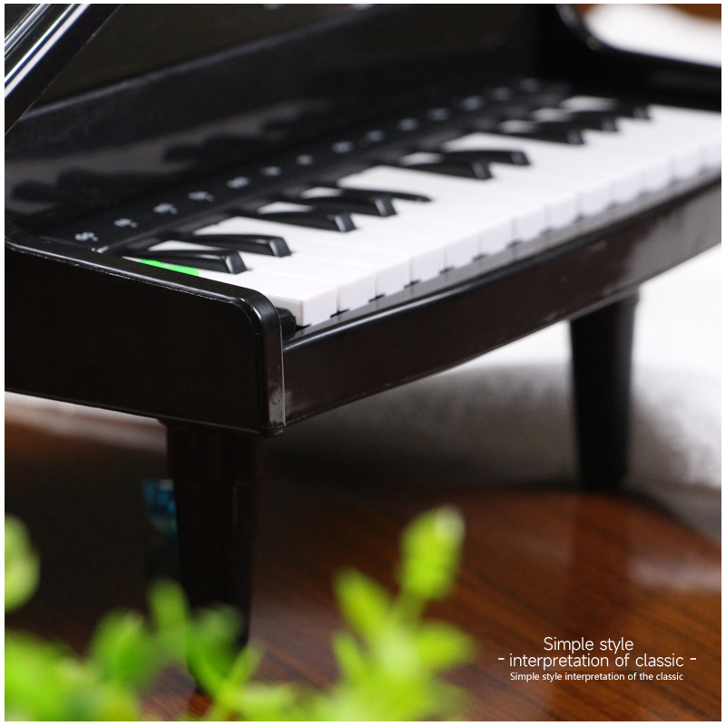 Early Learning Children Simulated Piano Keyboard Toddler Developmental Electronic Musical Instruments Light Piano Toy for Kids