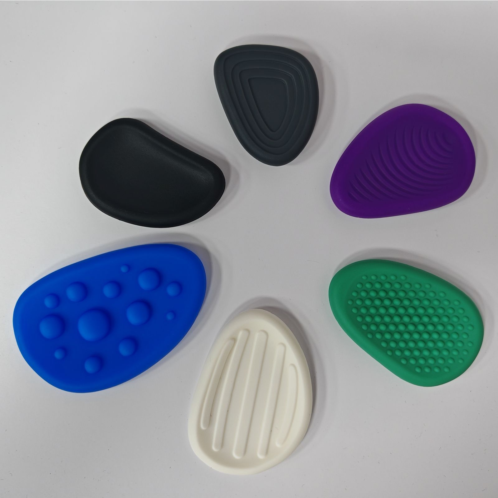 Wholesale 6 Pcs Silicone Sensory Fidget Toys Worry Stones Children's Fidget Toys for Sensory Stone Stress Relief Toy