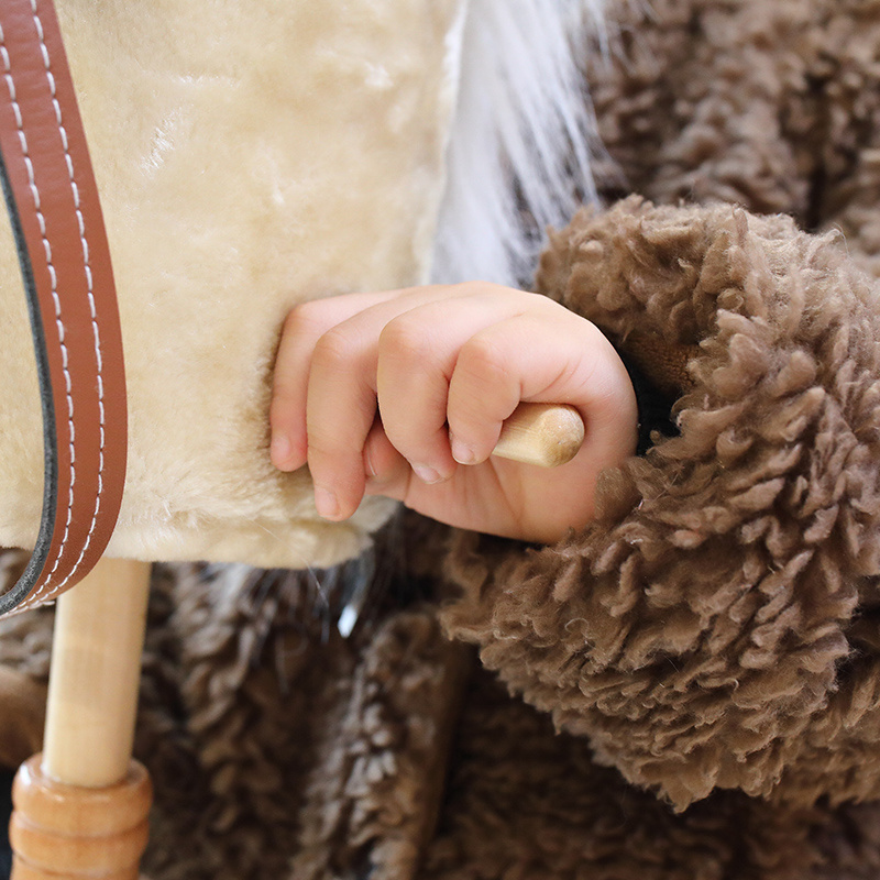 Classic Wooden Stick Horse Wheels Ride-On Hobby Horse Toddlers Realistic Neighing Galloping Sounds Pretend Play Equestrian Gift