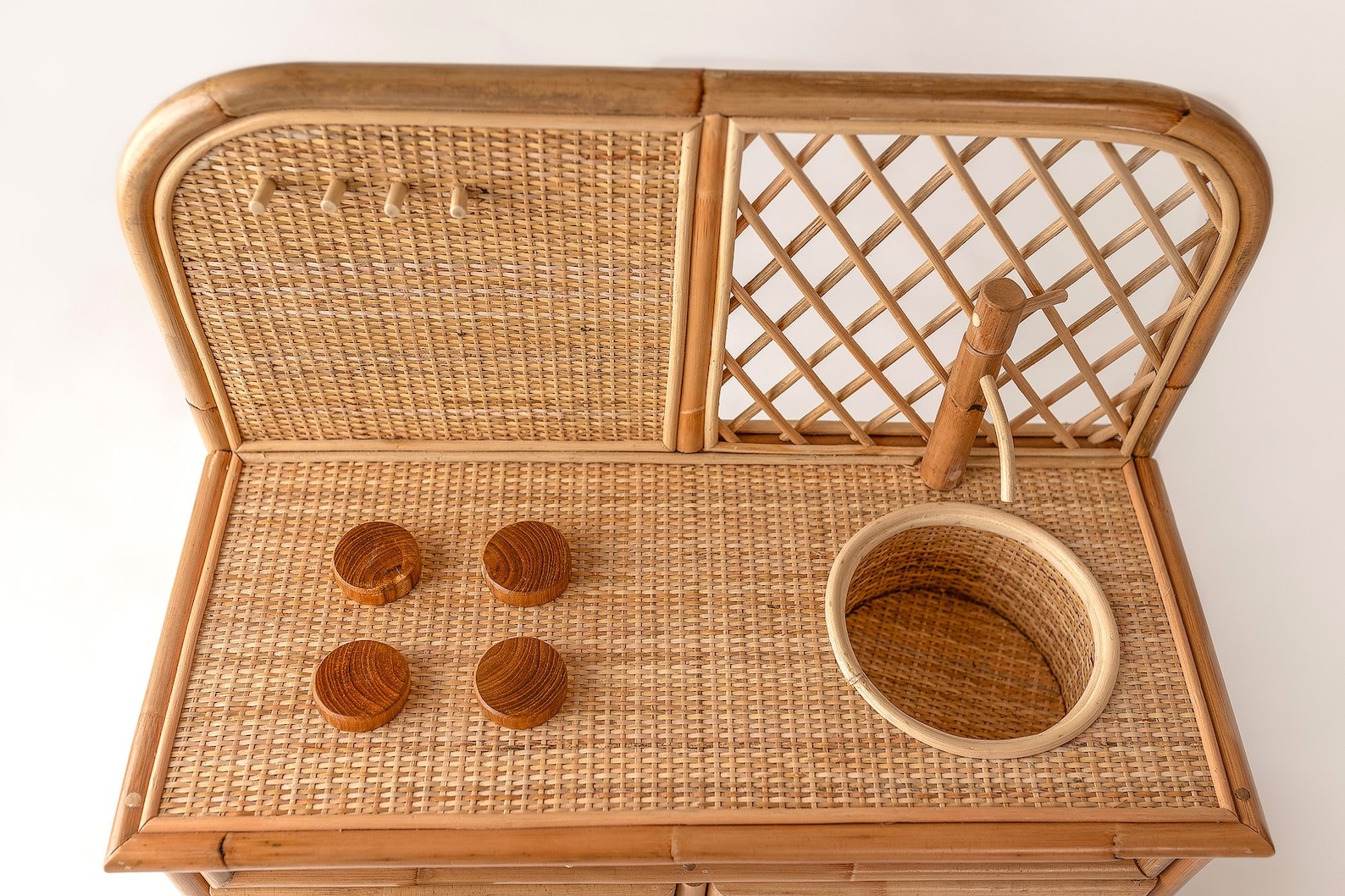 Small Sprouts Kitchenette Girls' Bamboo Rattan Kitchen Toy for 2-10 Year Olds Pretend Play Handmade