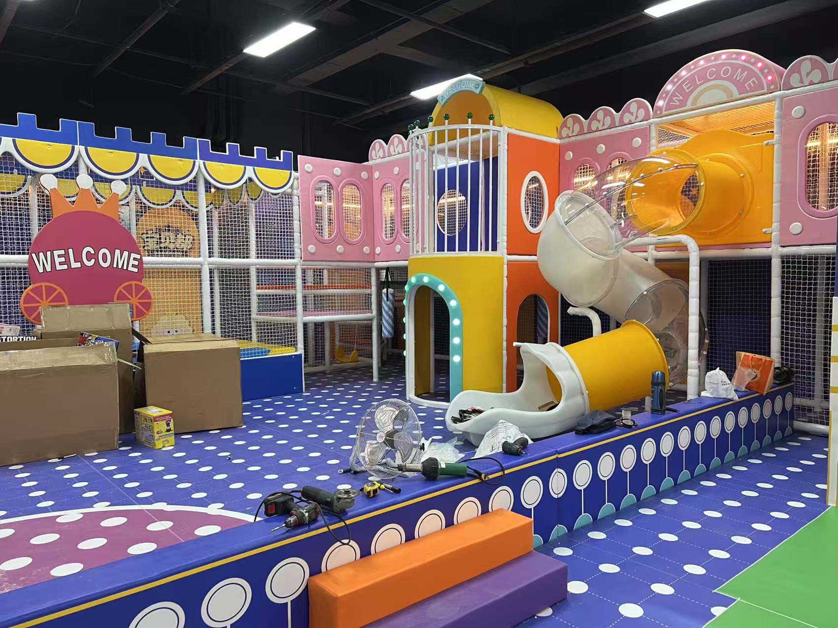 High Quality Plastic Indoor Adventure Playground for Kids with Play Structures and Fun Equipment for School and Garden Use