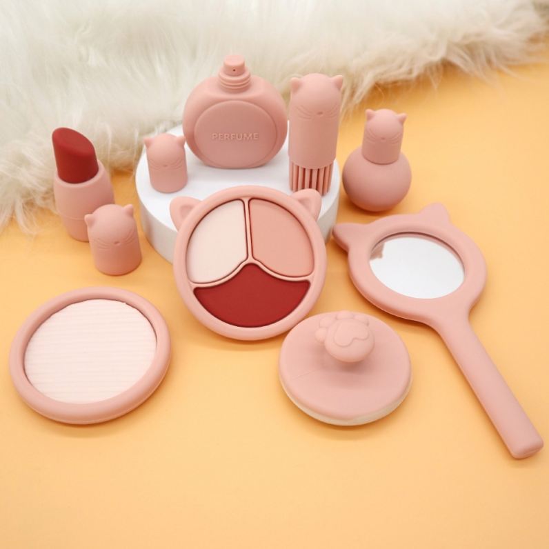 Wholesale Eco-Friendly Washable Cosmetic Nail Lipstick Silicone Girls Makeup Set Beauty Fashion Toys