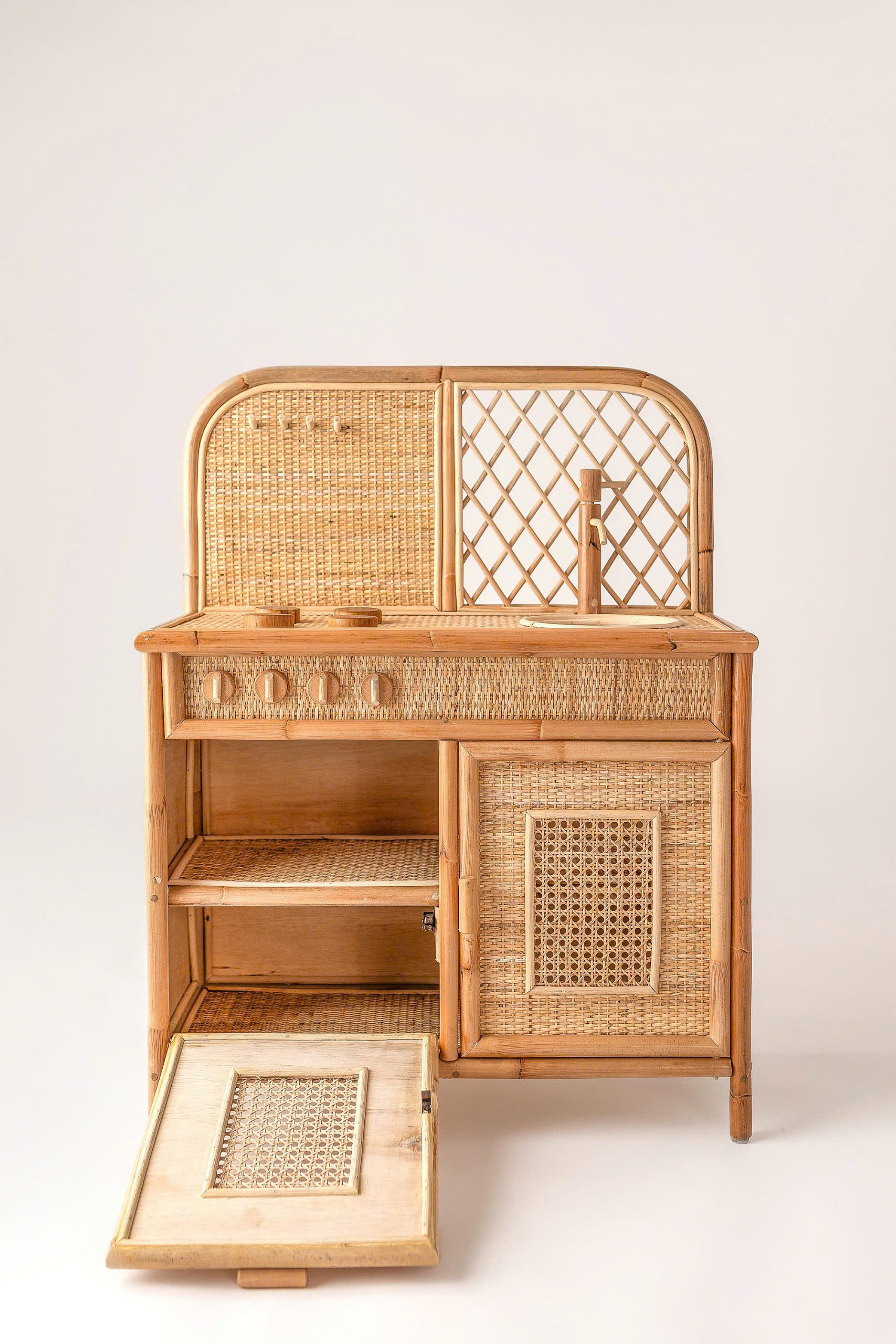 Small Sprouts Handmade Children's Pretend Play Kitchen Kitchenette Toy with Woven Rattan Design Bamboo Cabinet