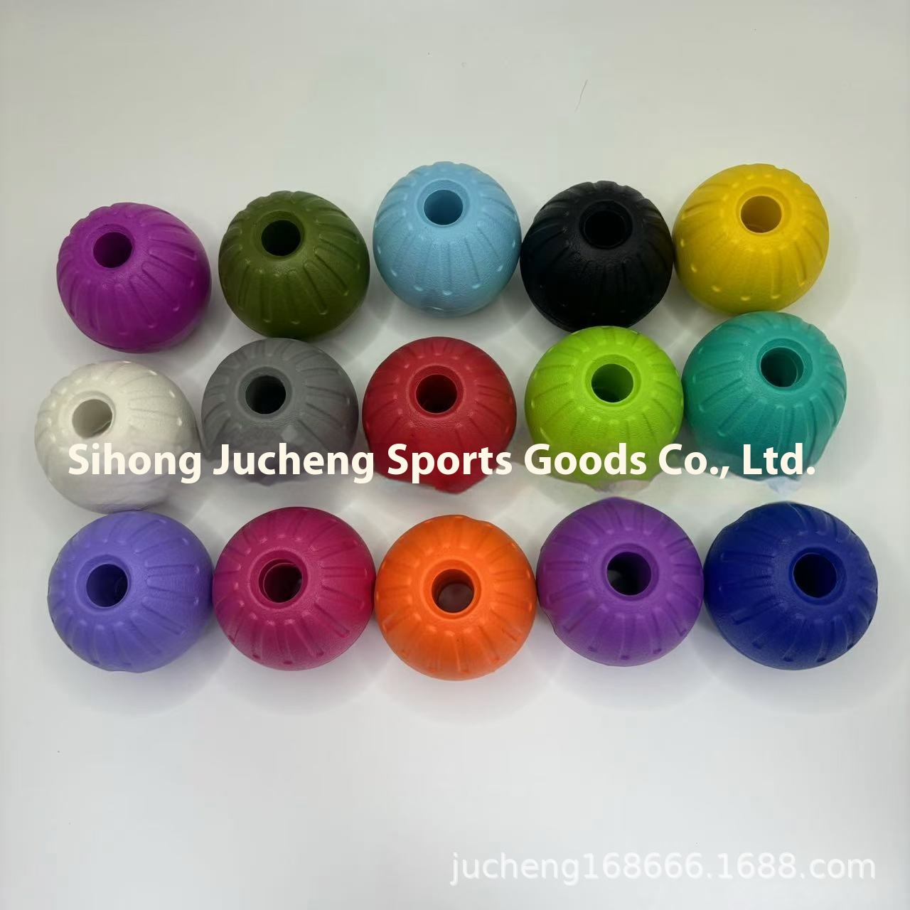 Outdoor Interactive Pet Toy 7cm Natural EVA Floating Foam Dog Chew Toy Bite Resistant Hollow Pet Ball Daily Use Dog Toy