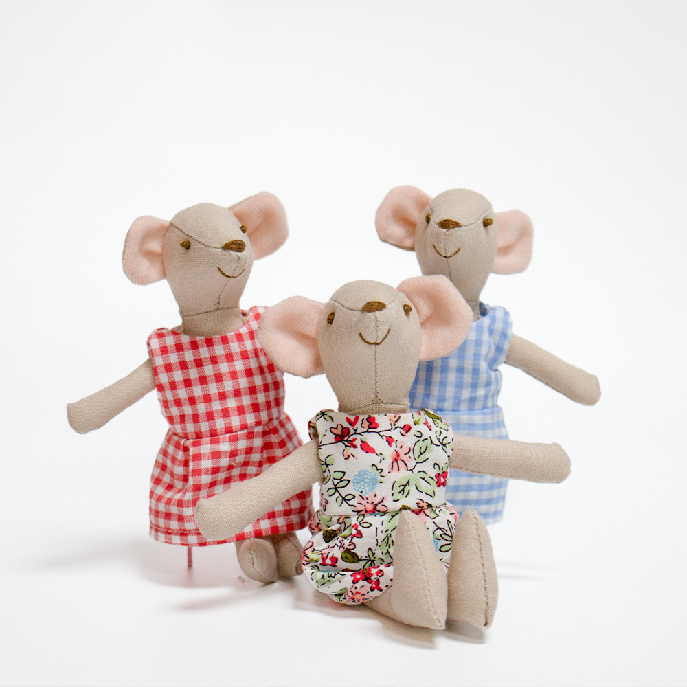 Nordic Style Mouse Hand Puppet Cotton-Linen Plush Toy for Pretend for Play &amp; Early Learning Educational Birthday Gift