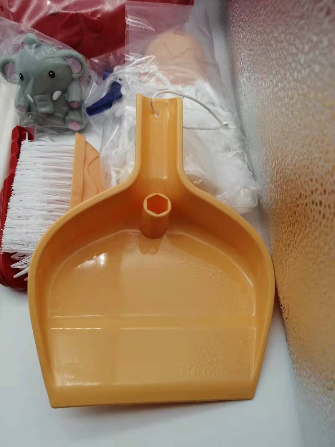 Kids Cleaning Kit Detail