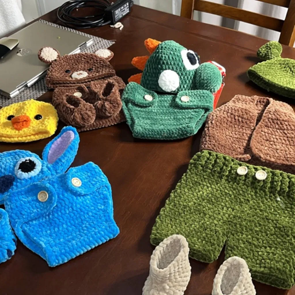 Produtos de Bebê de Crochê à Mão, Boneco de Animal Lovey e Conjunto de Bebê Tricotado, Presente Personalizado para Recém-Nascidos