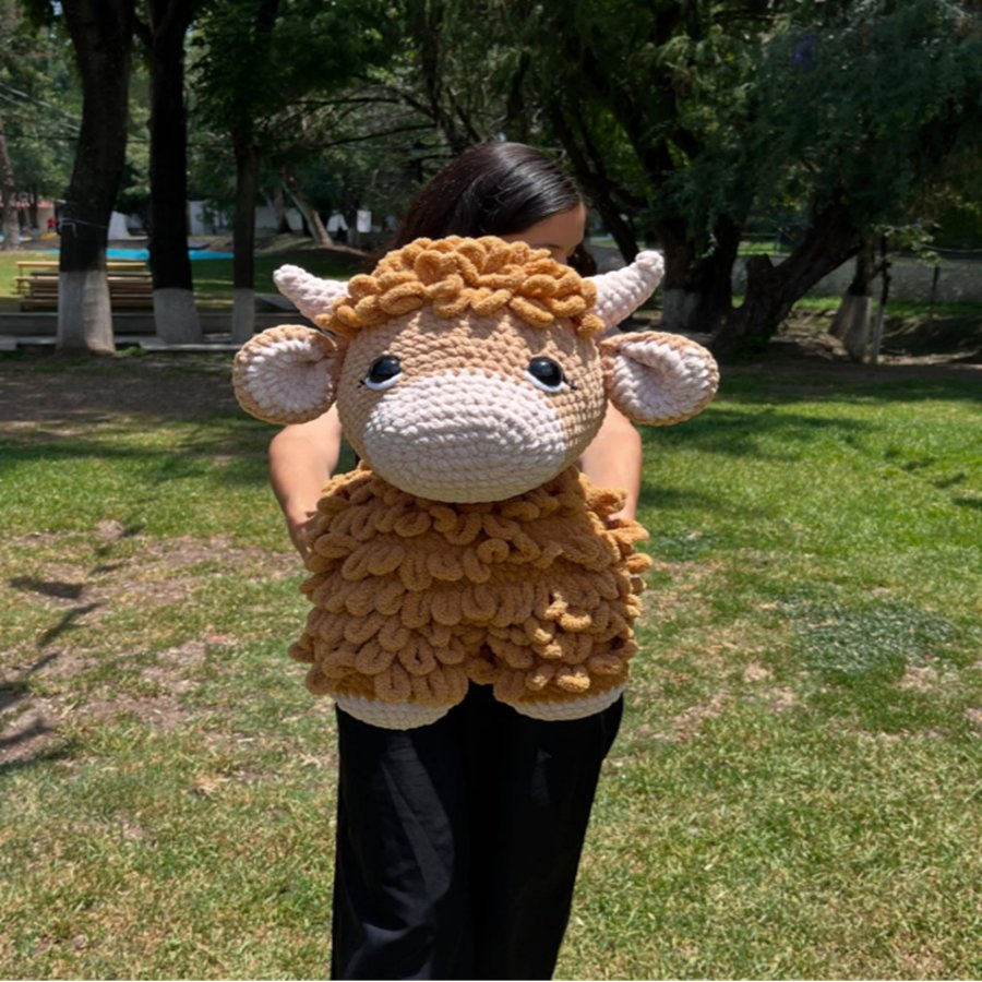 Fluffy Curly Hair Highland Cow Strawberry Cow Amigurumi, Hand Crochet Stuffed Animal Plush Doll Wholesale