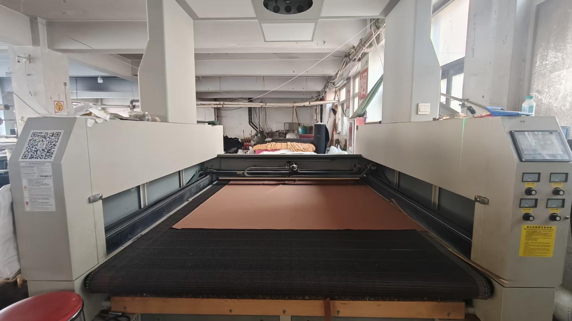Máquina a laser para corte de materiais de pelúcia - BoxJoy laser machine