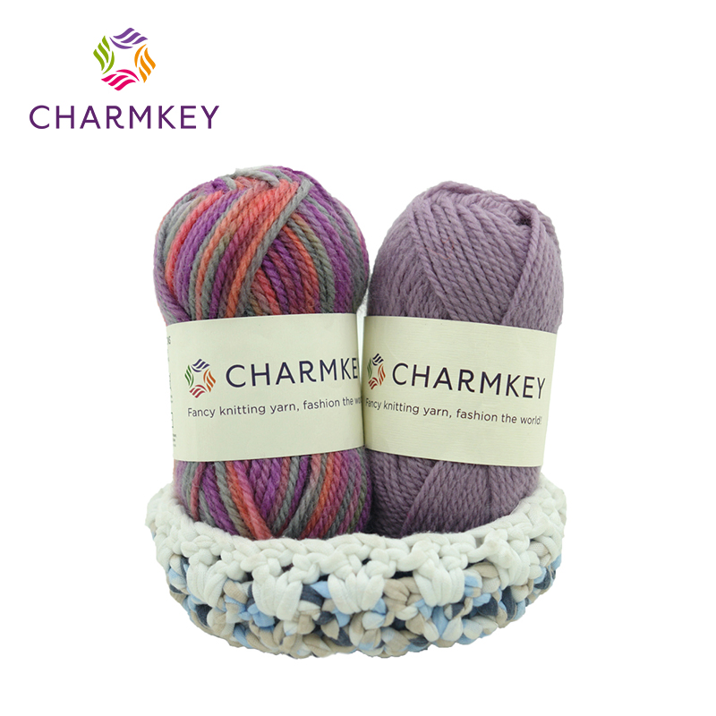 Lã tingida em espaço para tricô manual, fio fancy para crochê e artesanato amigurumi, atacado