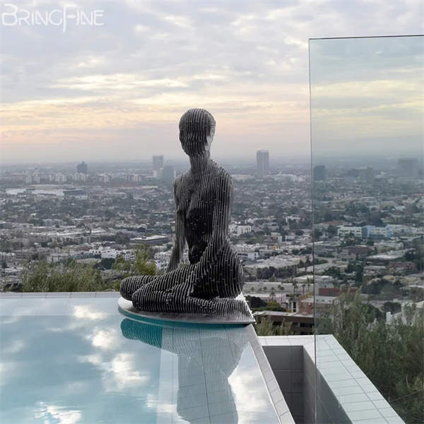 Grande Escultura de Figura em Aço Inoxidável Abstrata ao Ar Livre Desaparecendo em Fatias