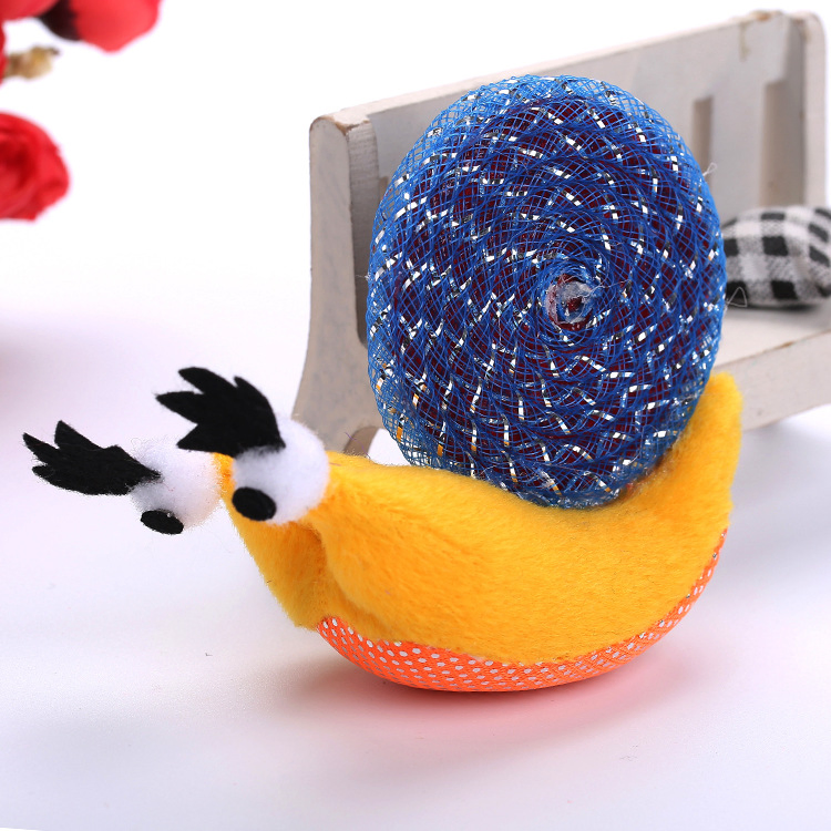 Brinquedos interativos de catnip em forma de caracol de pelúcia para gatos por atacado