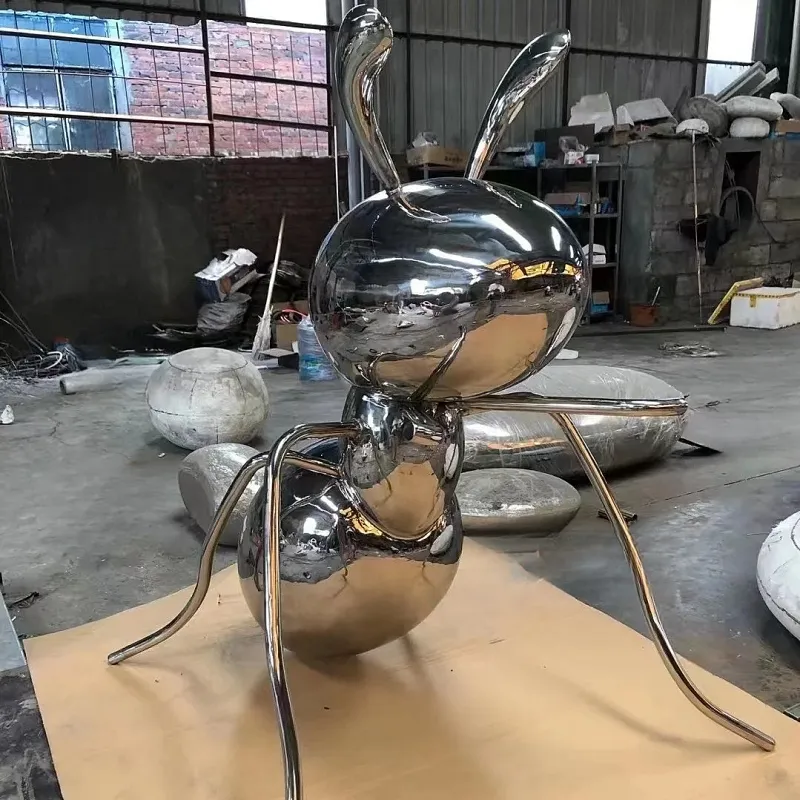 Escultura Formiga Aço 1