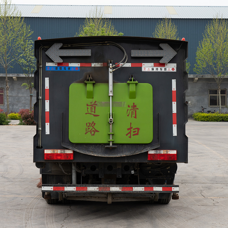 China Cheap Price Road Push Sweeper Car Garbage Truck at Sale