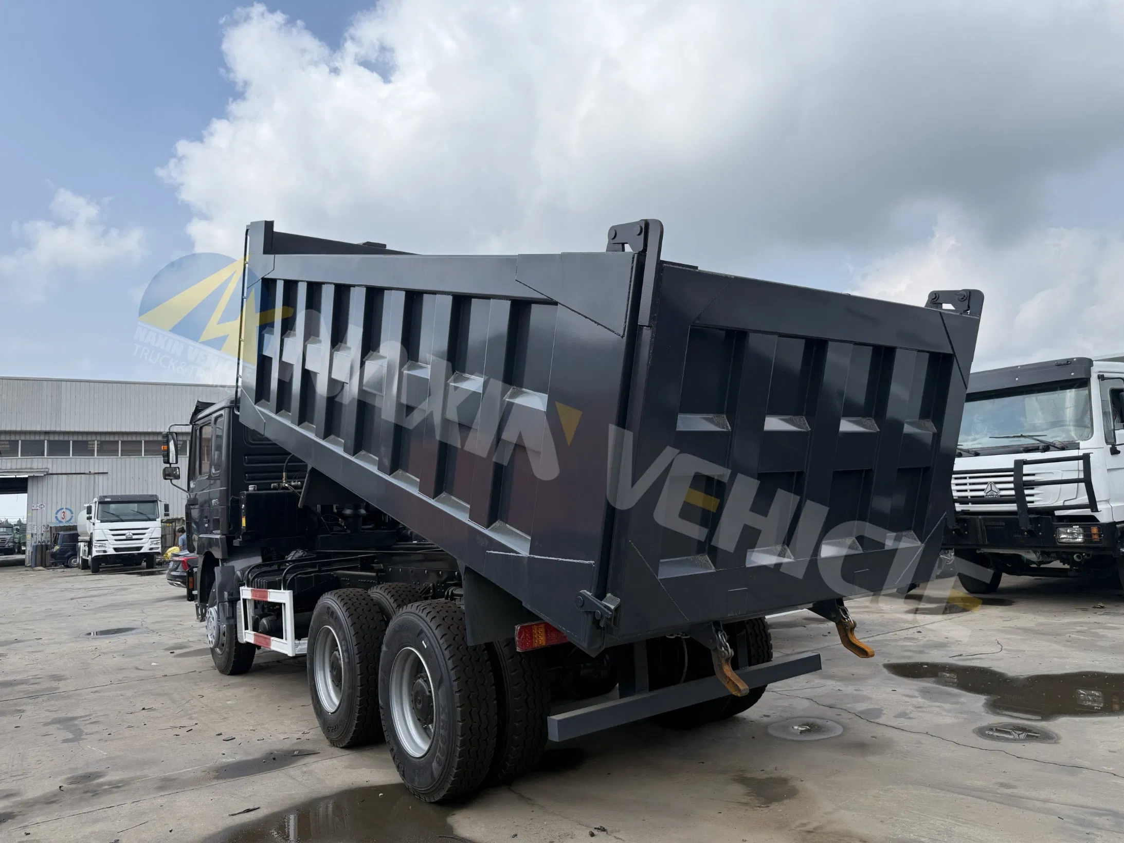 Brand-New Assembly Shacman Dumping Truck HOWO 4X2 Dump Truck Used HOWO Tipper