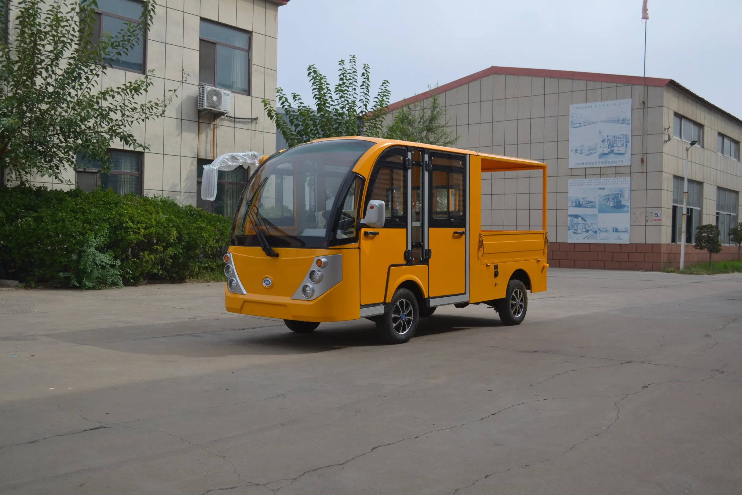 Electric Indoor Dump Truck for Efficient Warehouse Transport