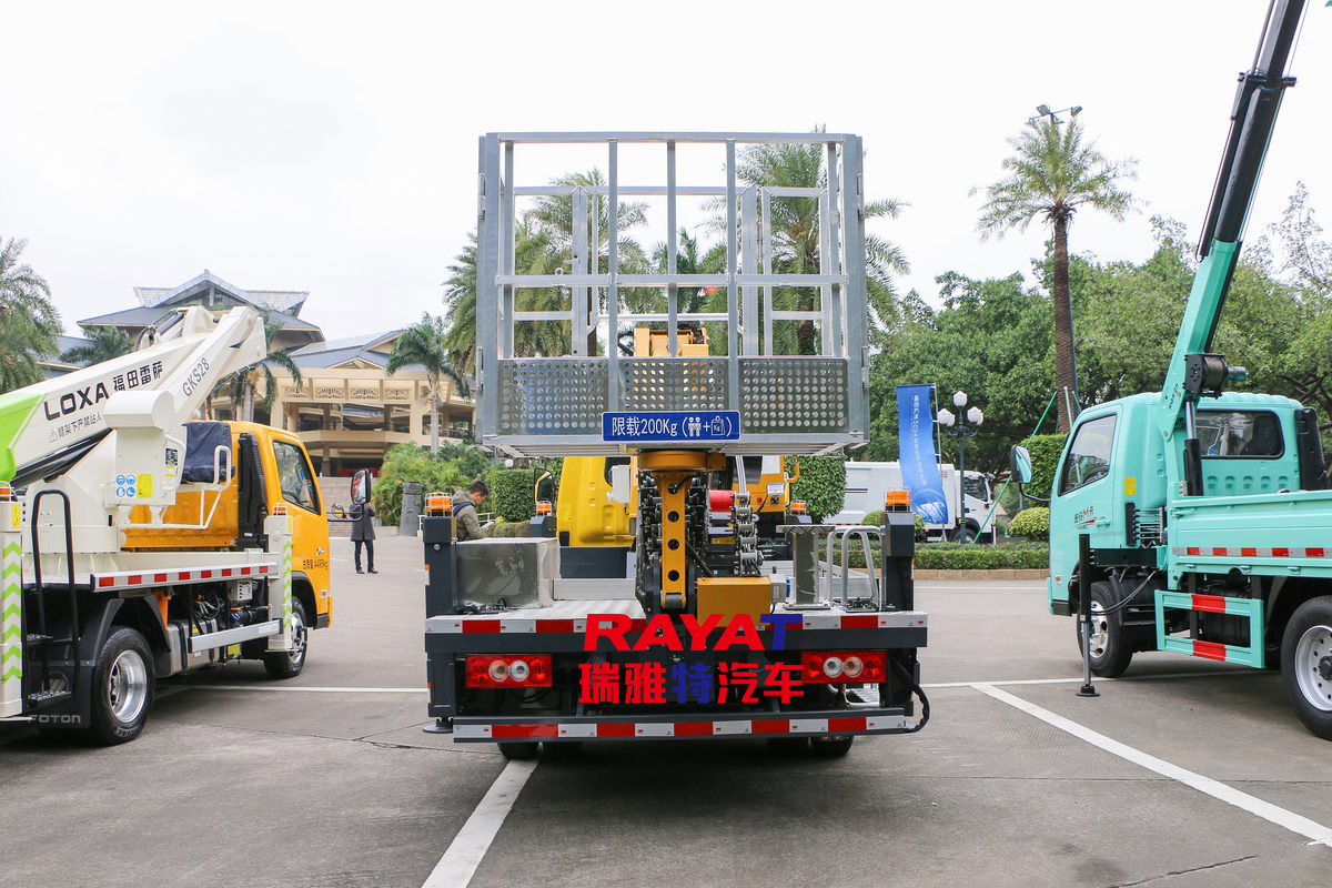 Low Price Foton 30metes Height Mini Monster Right Drive Aerial Work Truck for Sale