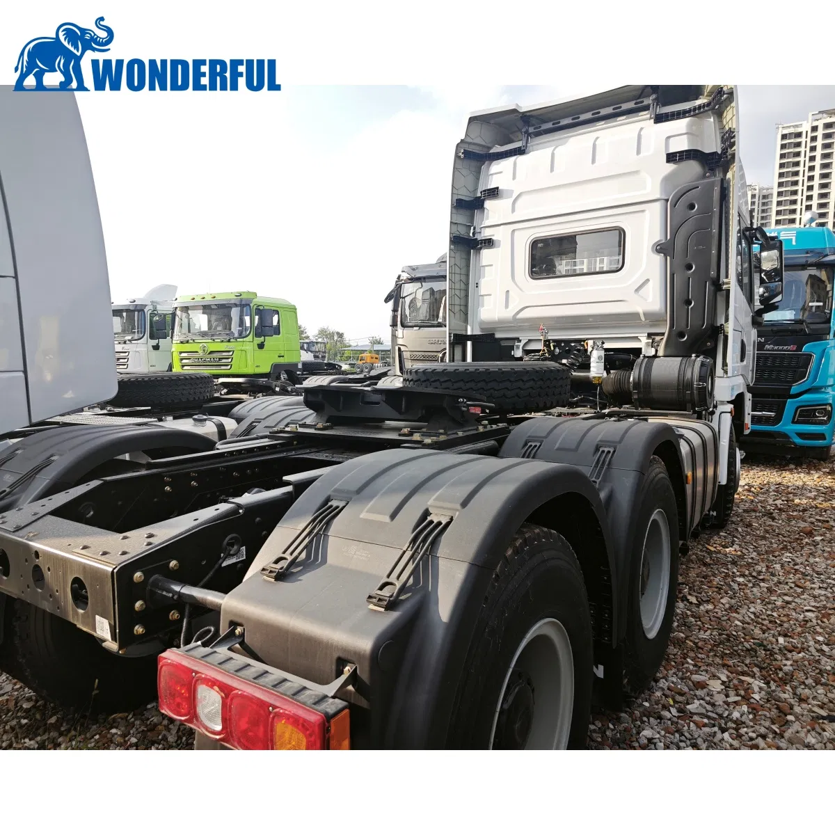 Customizable Transport Solutions 6X4 Configuration 12 Transmission Low Price Quality F3000 H3000s X3000 Pickup Tractor Truck