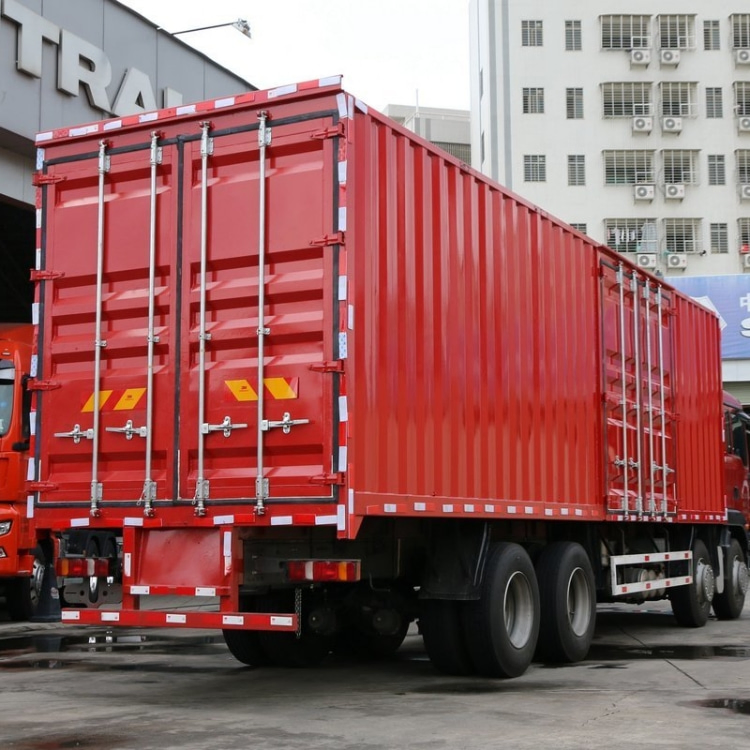 HOWO Updated Model Sitrak C5h Heavy Duty Box Cargo Truck Customizable Reliable