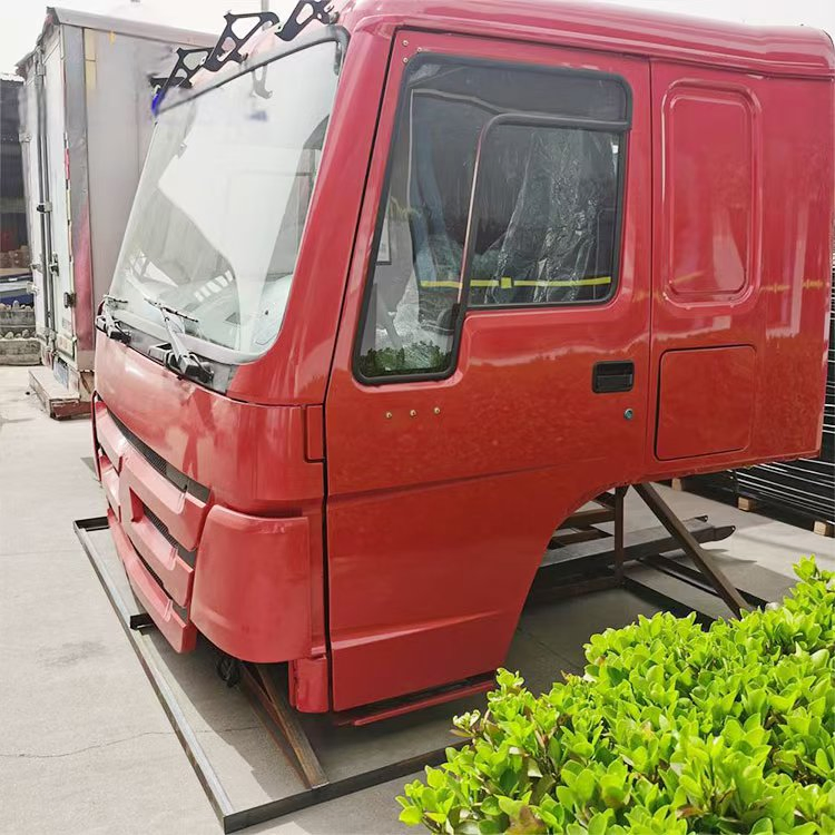 HOWO Truck Cabin Hw76 Cab HOWO 371HP Dump Truck Cabin Assembly