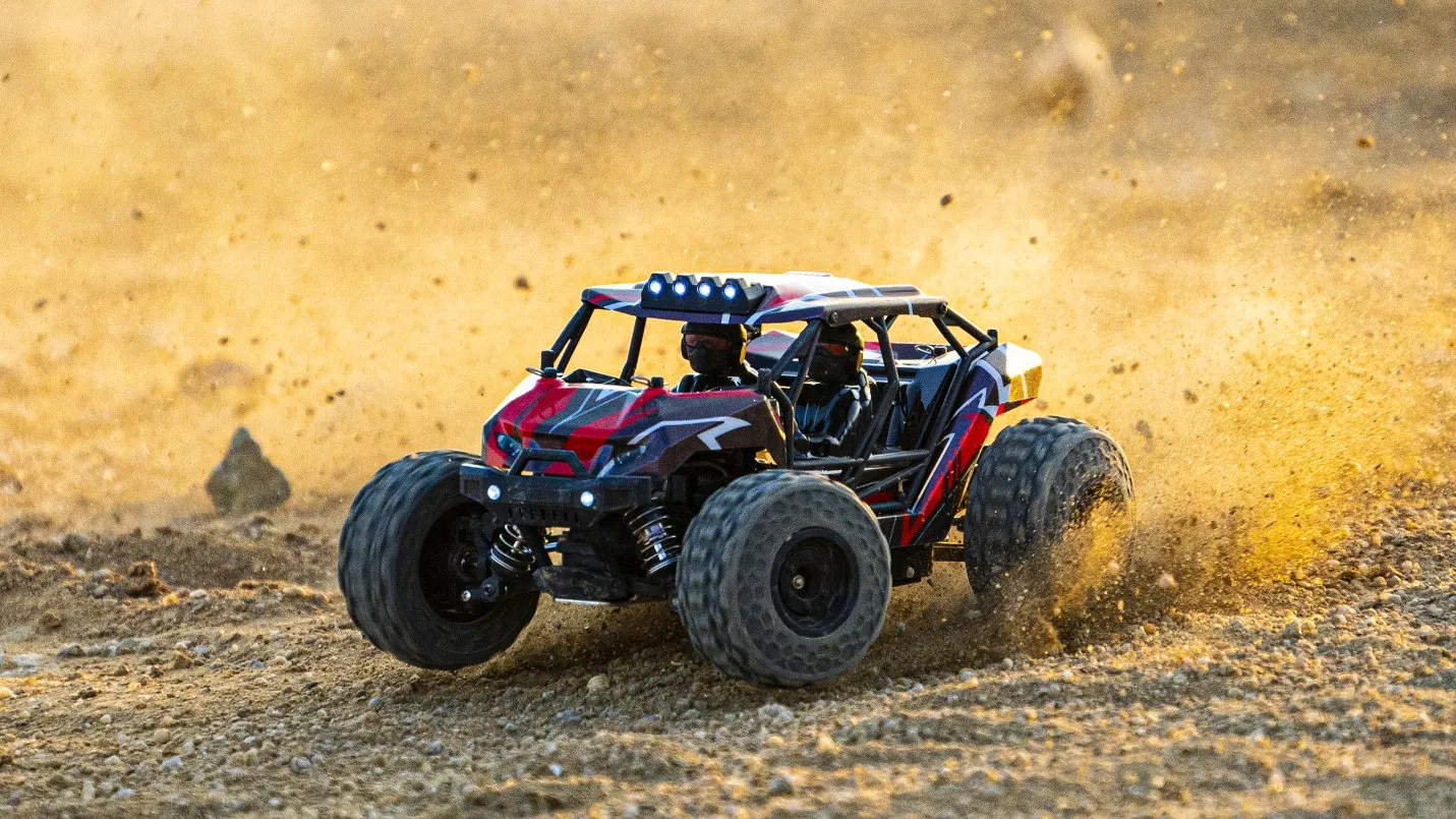 1/18 Scale 2.4G Remote Control Car High-Speed off-Road Truck at 52km Speed