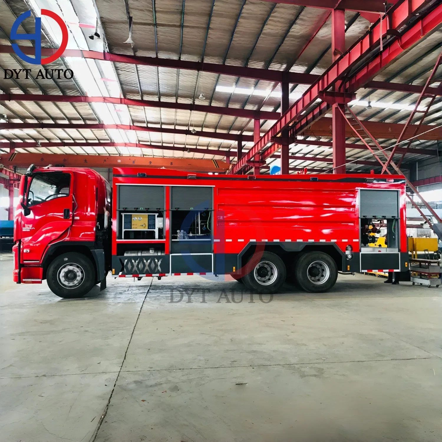 Customized Japanese Brand 1suzu 10 Wheelers 12m3 Water Foam Dry Powder Fire Fighting Trucks for Asia Fire Station