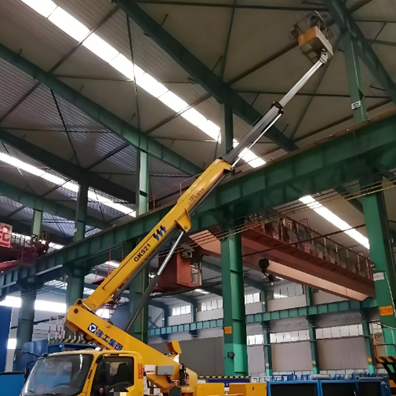 Dongfeng 6-35m Hydraulic Lift Truck Indoor and Outdoor Universal Lifting Platform