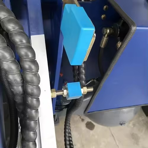 Self Loading Spinning Concrete Mixer Truck Di Indonesia Price