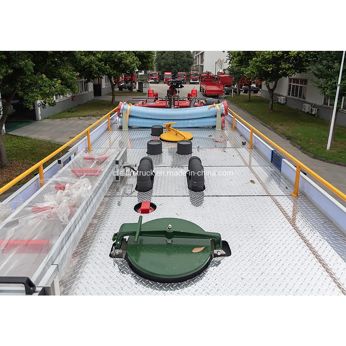 Wholesale Fire Fighting Truck HOWO Isuzu Man Sinotruk Sitrak FAW Unimog Guangdong Mercedes-Benz Saic-Iveco Hongyan Truck Electric China Truck Price