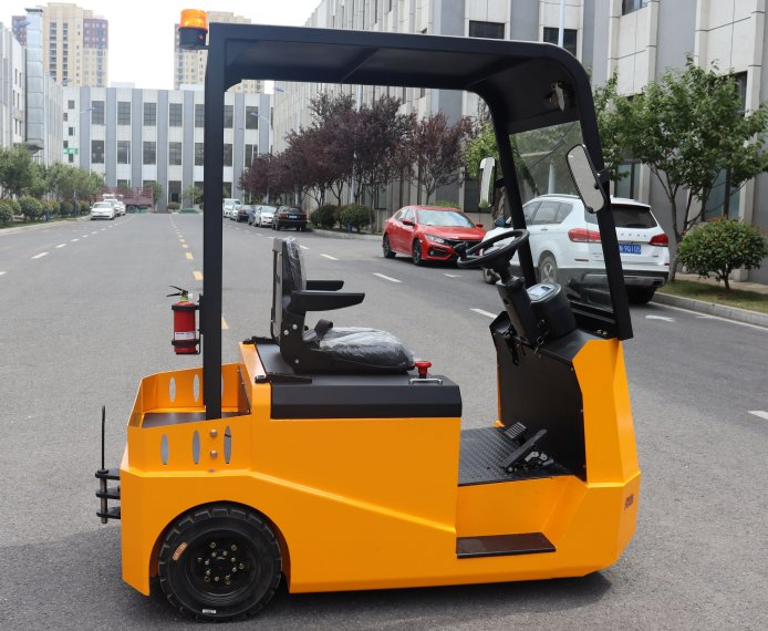 Super Quality Warehouse Trailer Electric Tow Truck for Indoor Outdoor Material Handling