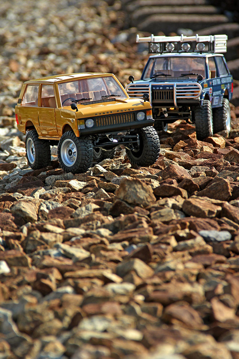 Factory Hot Mn-168 RC Car 4WD 1/12 Scale 60km/H Land Rover Defender Mn-1970 off-Road Truck Remote Control Car Toys Gift