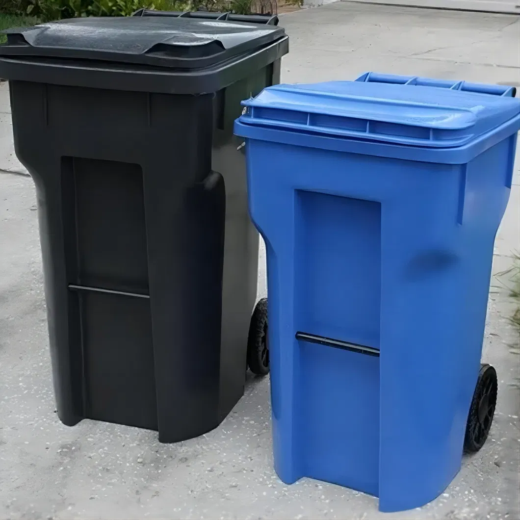 Garbage Bin Detail 1