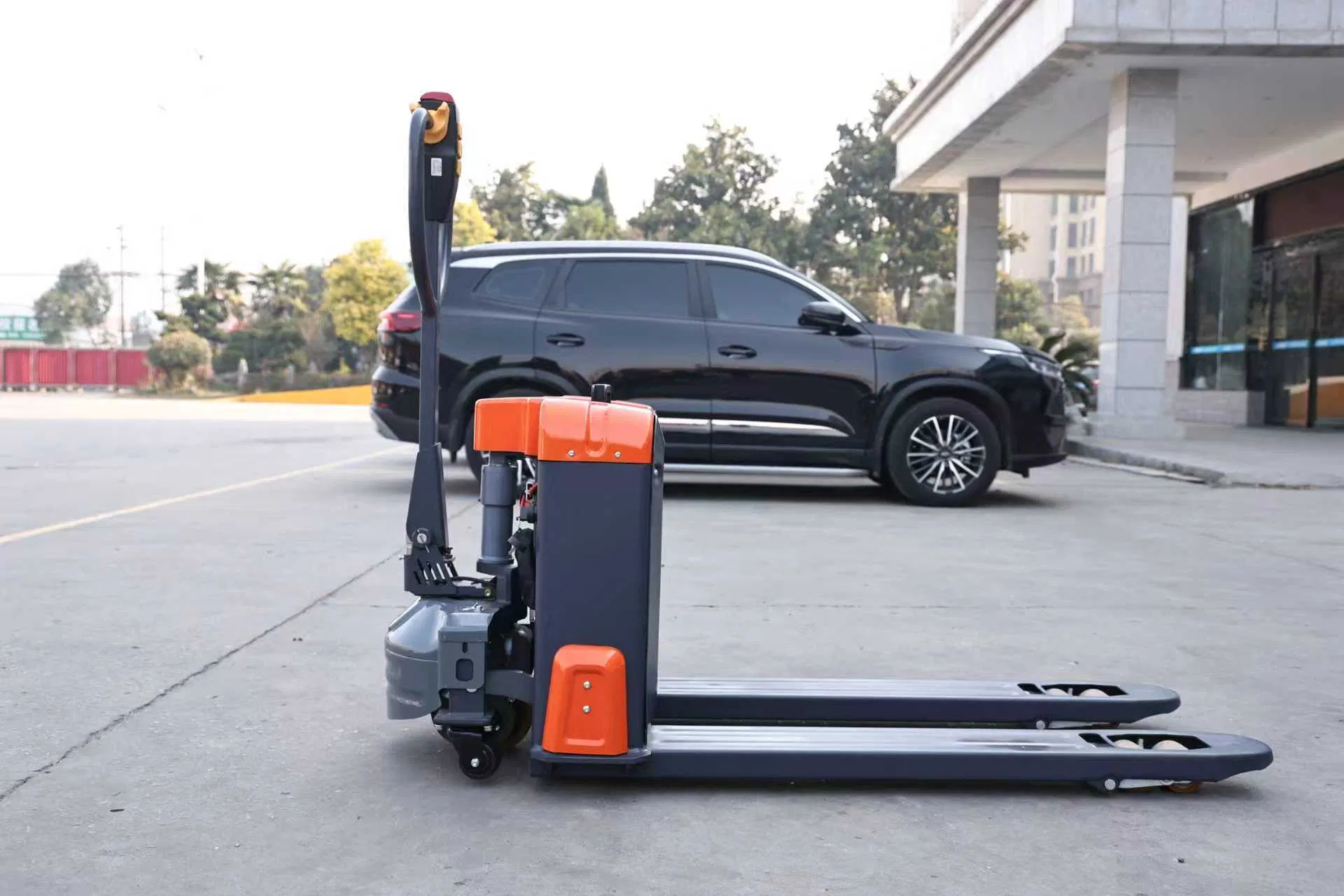 Electric 48 V Hand-Push Pallet Truck.