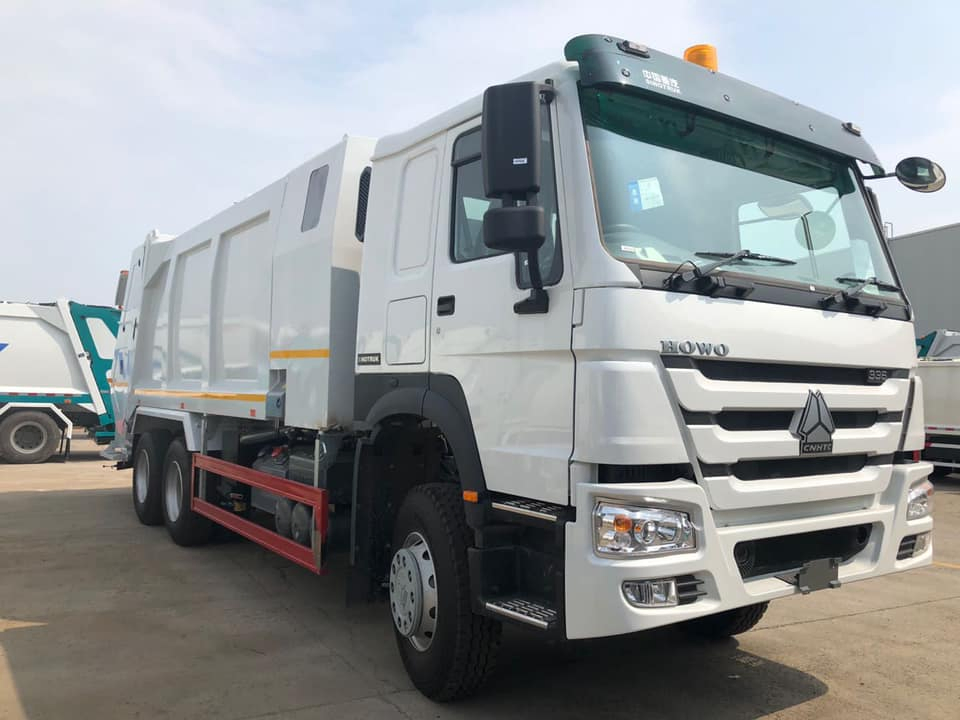 High Quality Garbage Truck Toys Metal Cab Friction Powered Waste Management Garbage Truck with Lights and Sounds Recycling Truck Toy