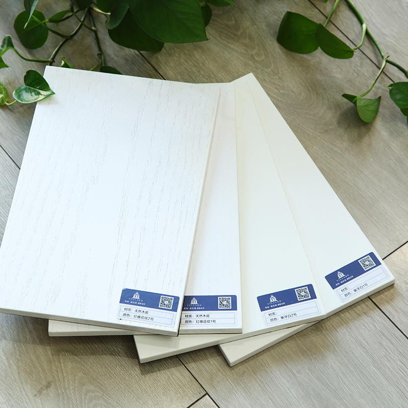 "Classic-Line White Carbon Crystal Interior Doors for Hotels, Apartments &amp; Bedrooms - Elegant Vintage Style, Factory Direct