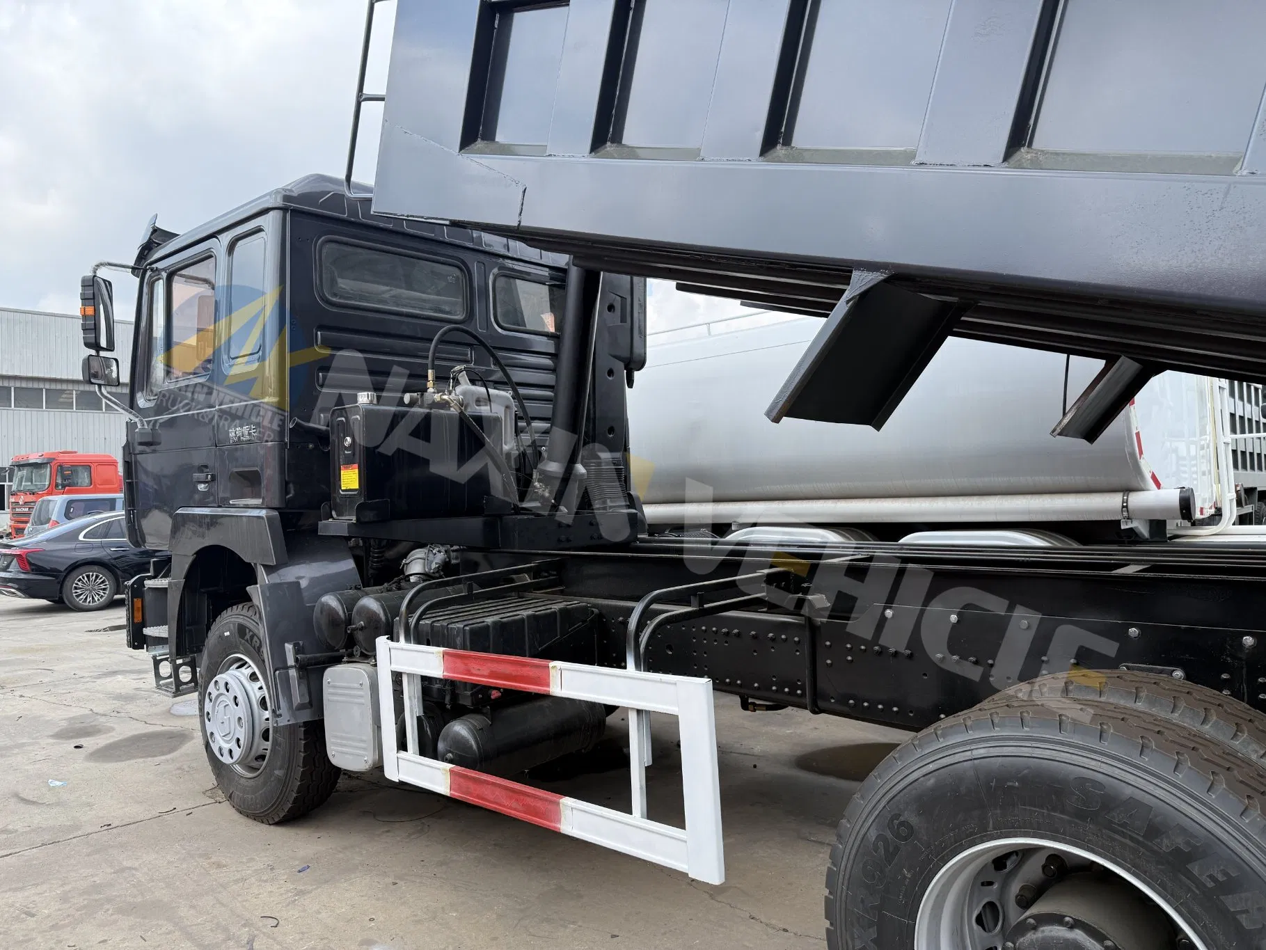 Brand-New Assembly Shacman Dumping Truck HOWO 4X2 Dump Truck Used HOWO Tipper