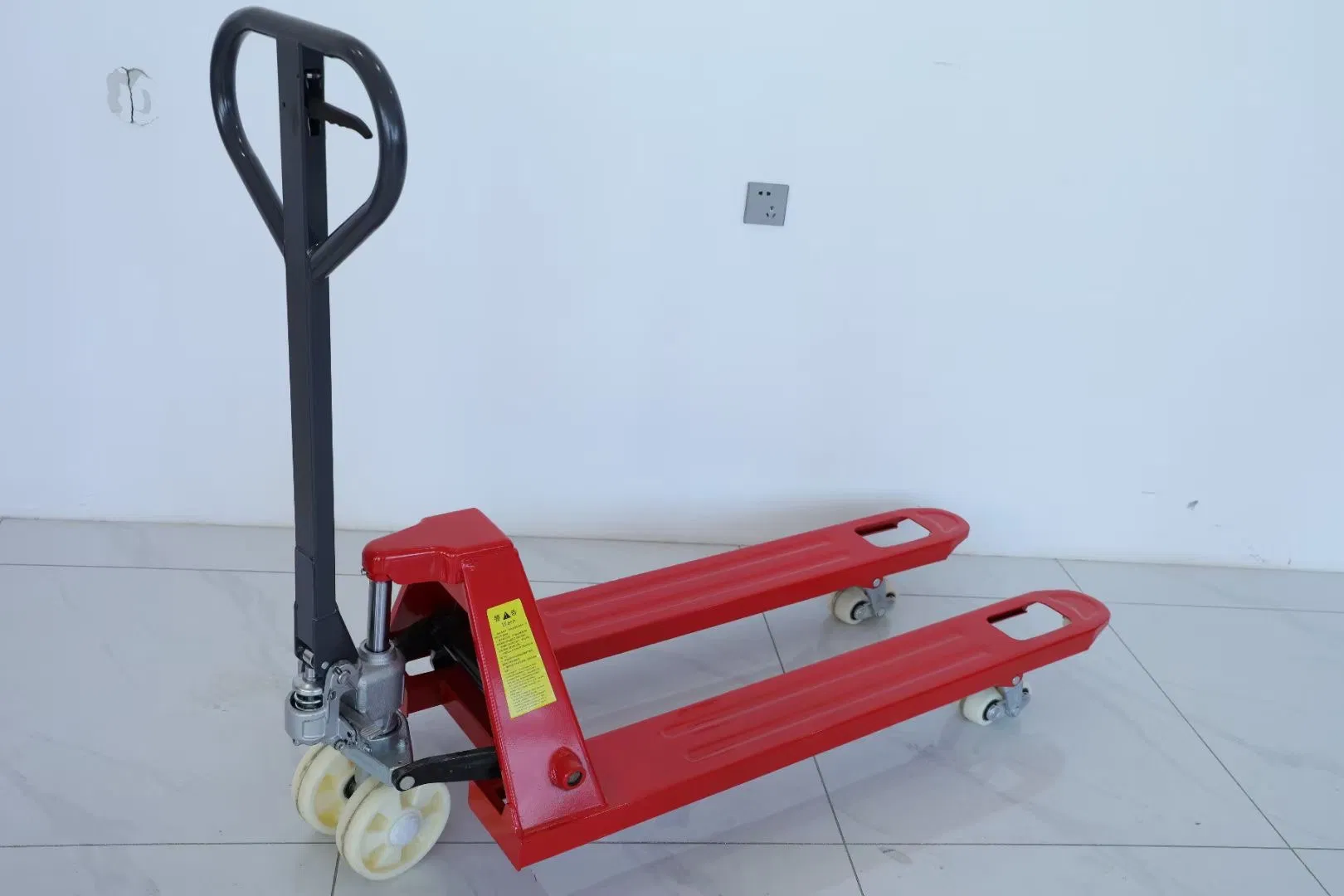 Loading and Unloading Hand Push Forklift Manual Truck