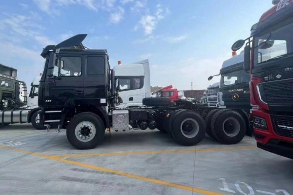 Brand New Shacman 6X4 Tractor Truck Cabin X3000 High Roof Cabin Assembly