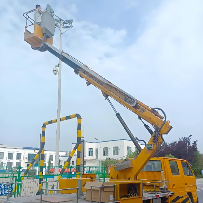 Dongfeng 6-35m Hydraulic Lift Truck Indoor and Outdoor Universal Lifting Platform