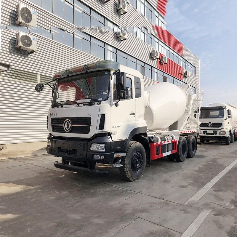 Dongfeng Tianlong 8cbm Cement Transport Tanker Cement Mixer Truck Large Concrete Mixer Truck Customizable to Meet Your Needs