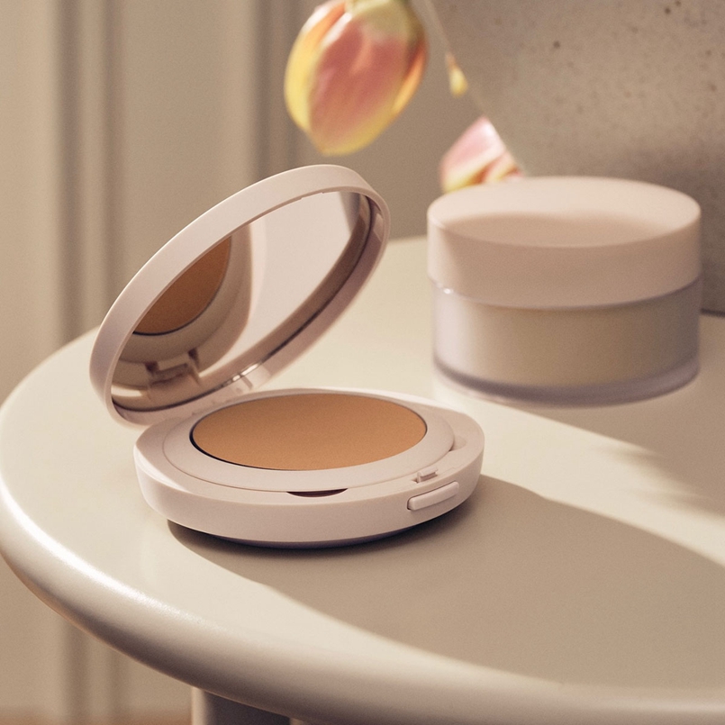 OEM Waterproof Oil-Control Full Coverage 2-in-1 Foundation &amp; Concealer Talc-Free 16HR Natural Finish Makeup Setting Powder